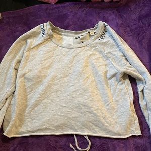 long sleeve crop top